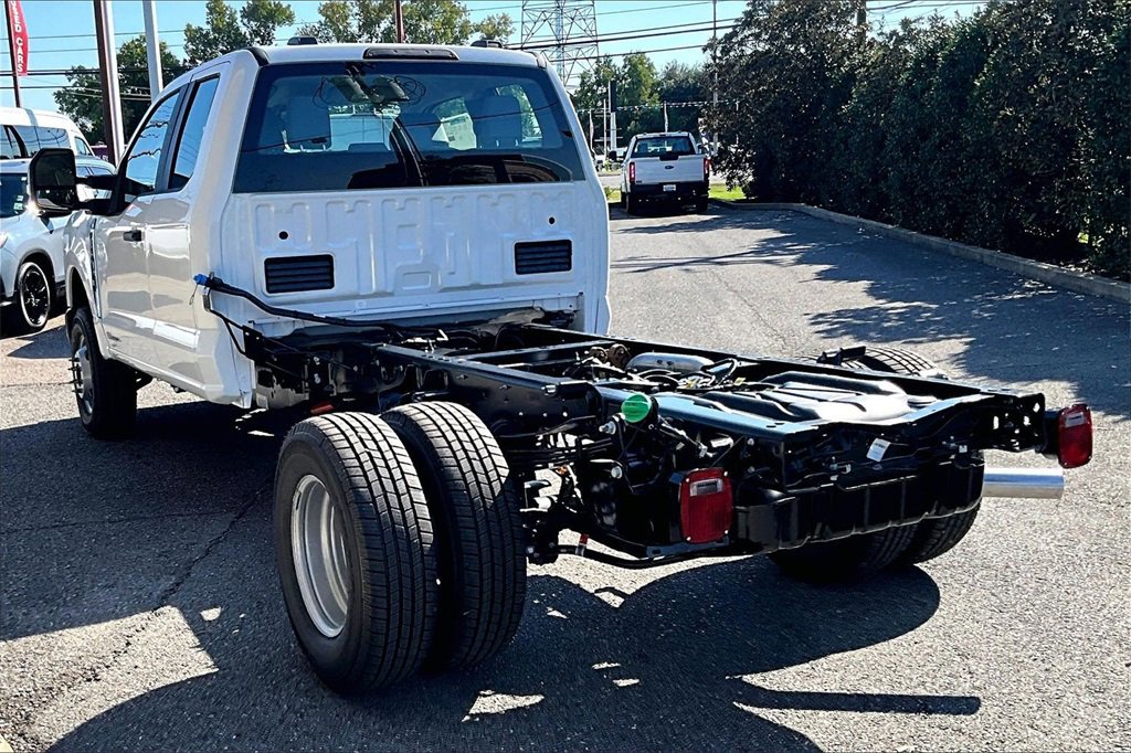 New 2026 Ford F350 XL image 3