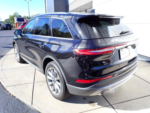 Certified 2022 Lincoln Corsair AWD w/ Premium Package image 3