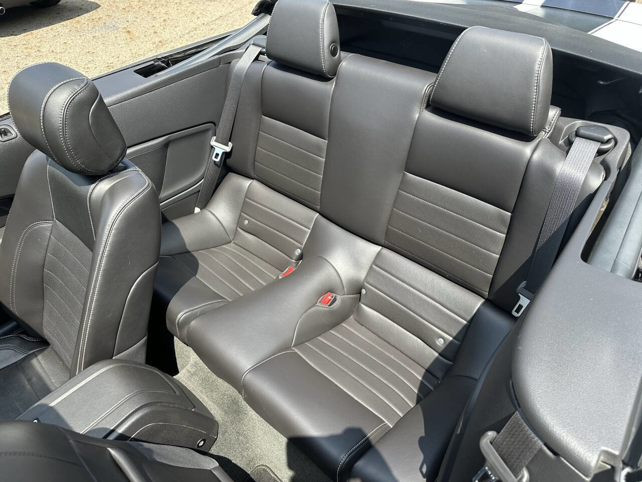 Used 2014 Ford Mustang GT Premium image 20