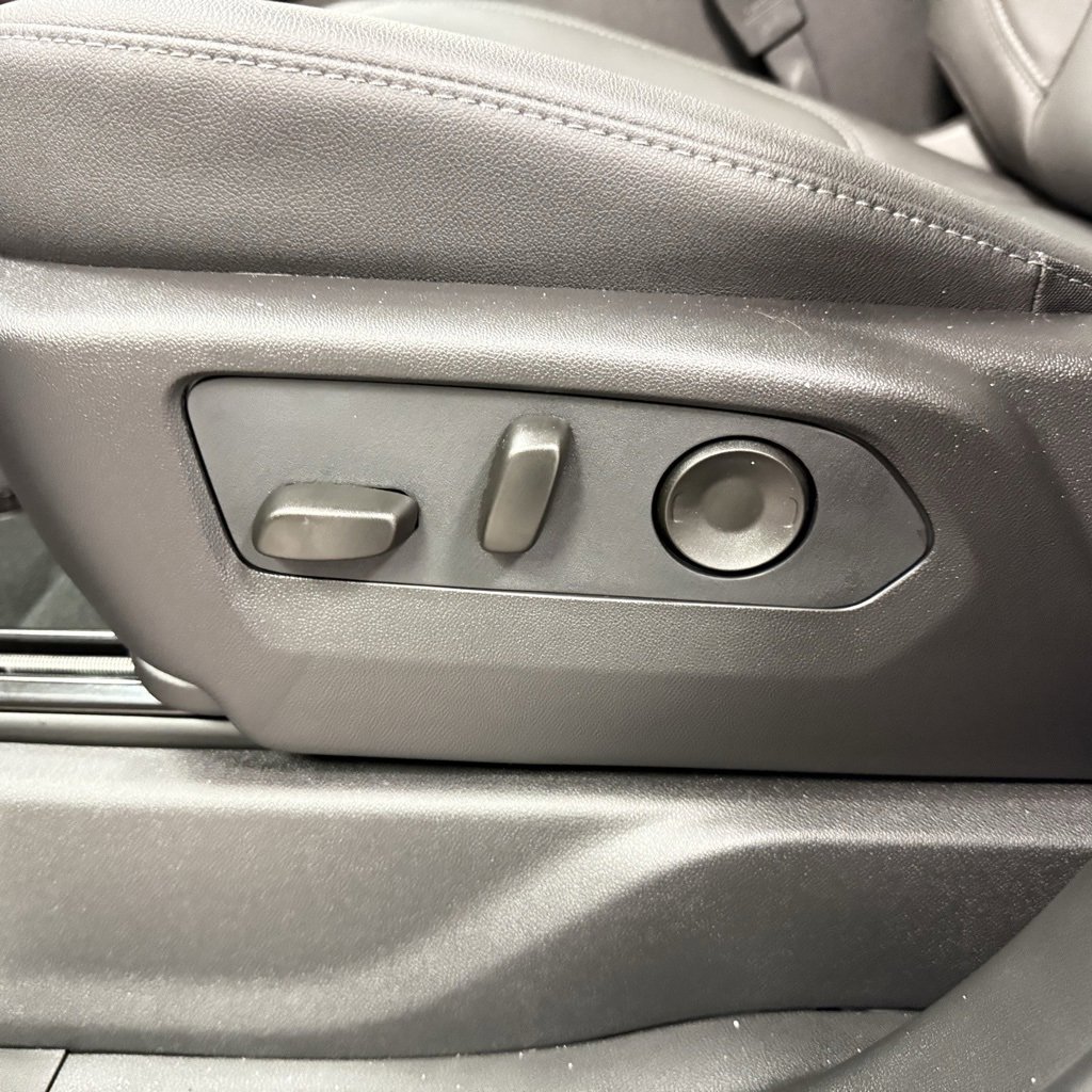 New 2026 GMC Sierra 2500 SLT image 25