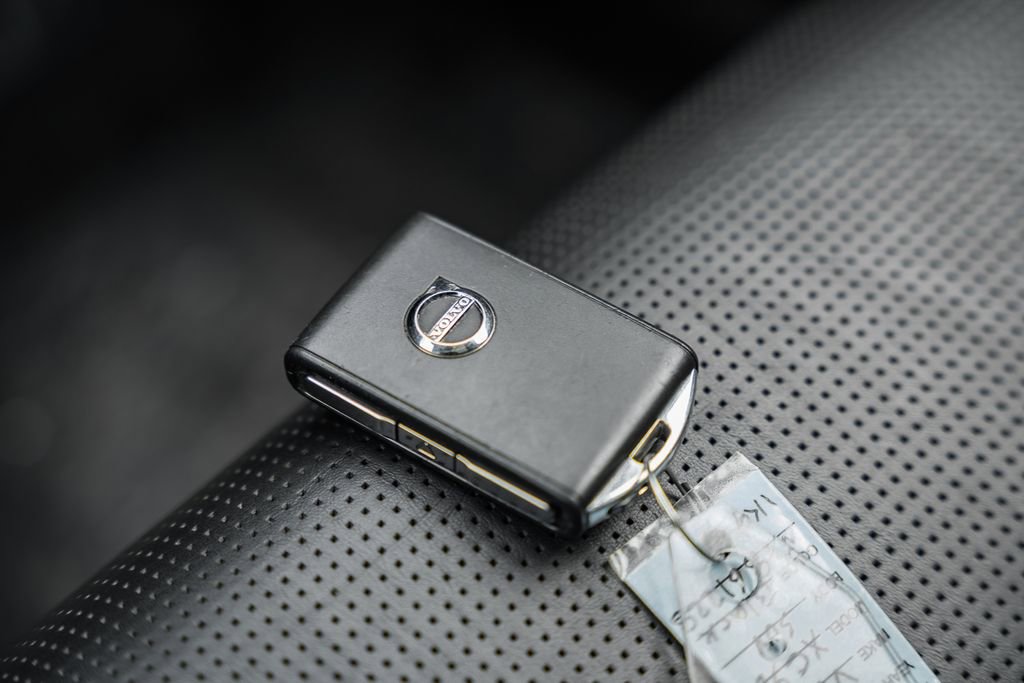 Used 2022 Volvo XC90 T6 Inscription w/ Climate Package image 36