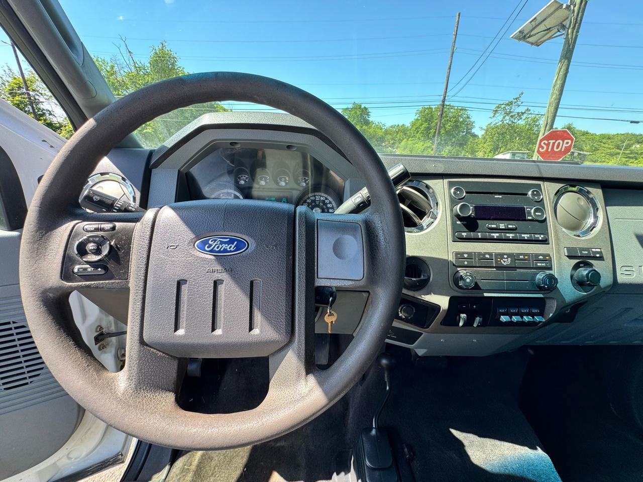 Used 2011 Ford F550 4x4 Regular Cab Super Duty w/ Payload Upgrade Pkg image 22
