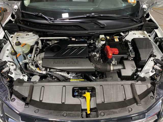 Certified 2025 Nissan Rogue SV image 32