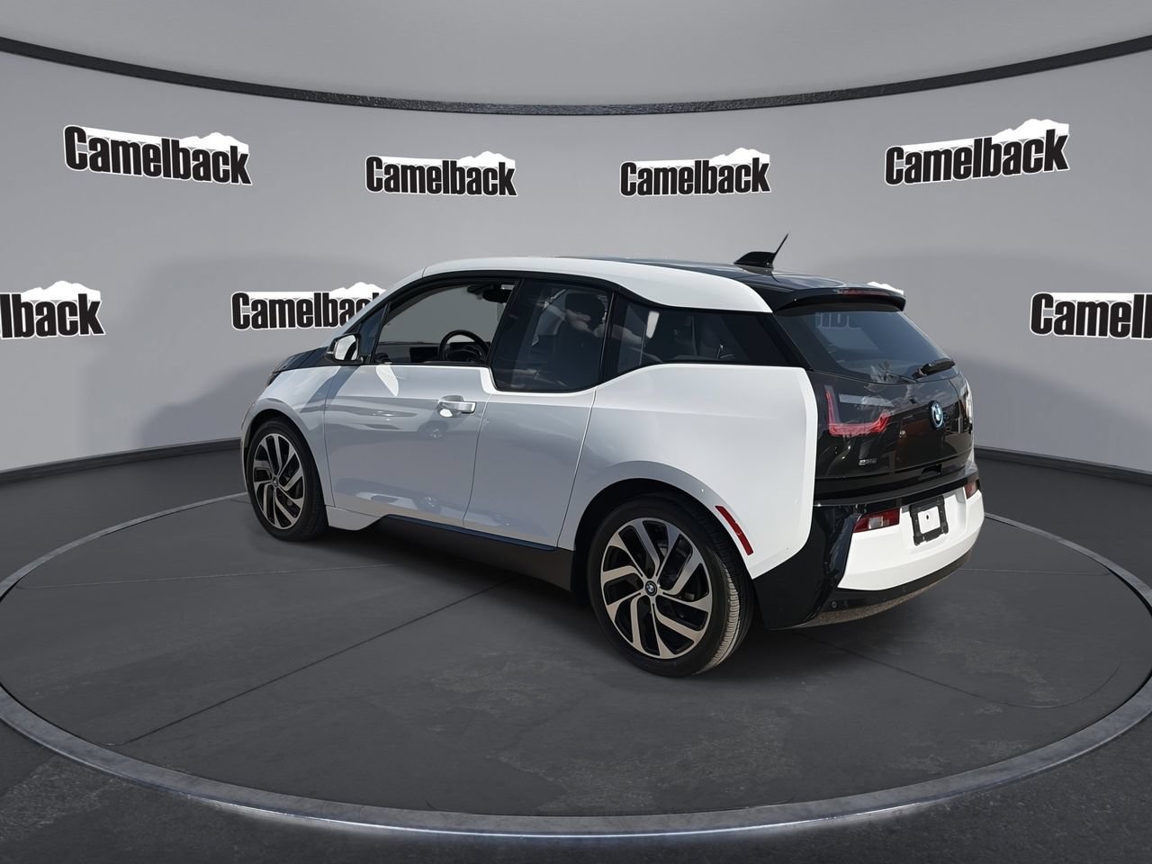 Used 2017 BMW i3 w/ Range Extender RWD image 5