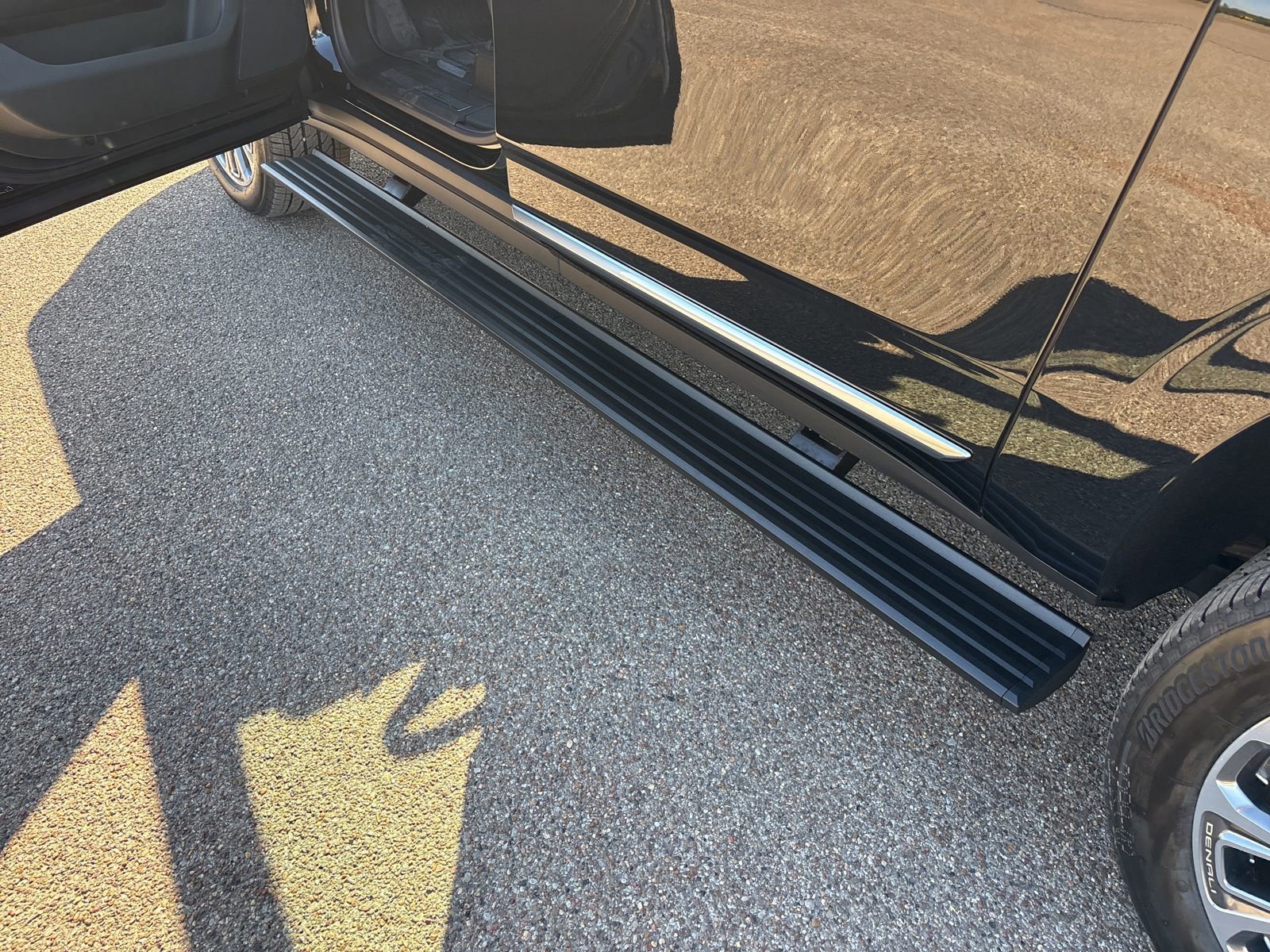 New 2026 GMC Yukon XL Denali w/ Denali Reserve Package image 10