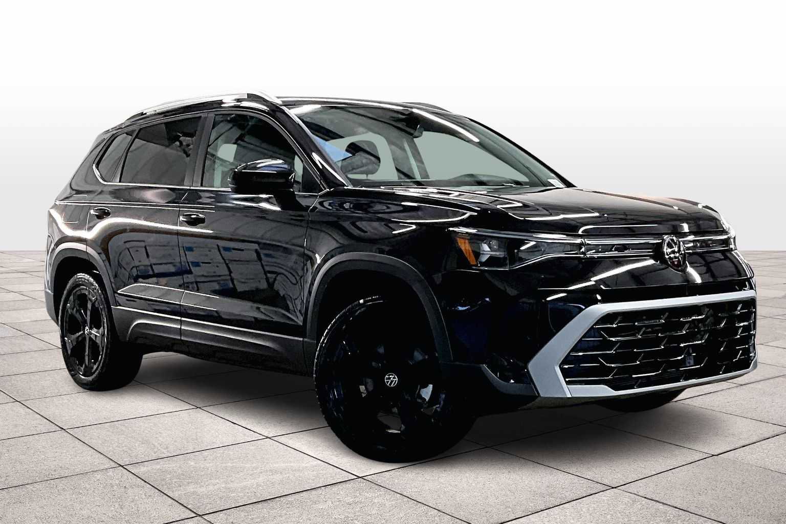 New 2026 Volkswagen Taos SEL image 2