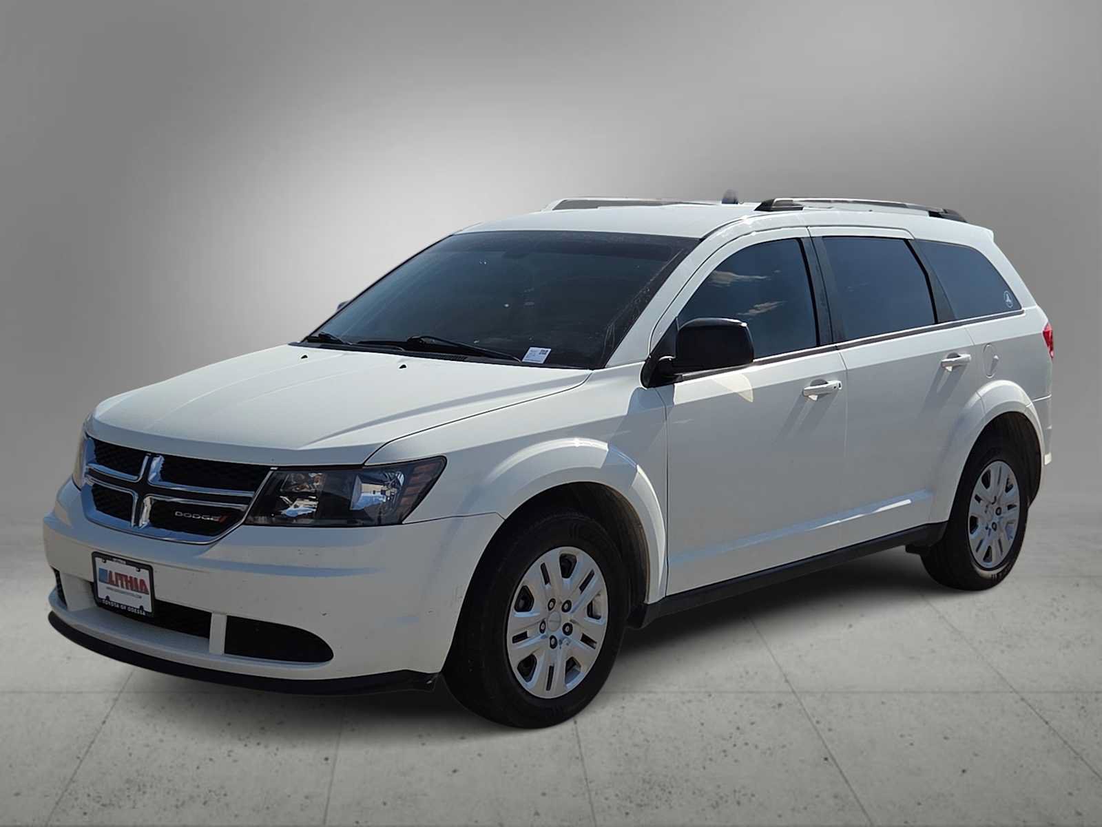 Used 2019 Dodge Journey SE FWD image 1