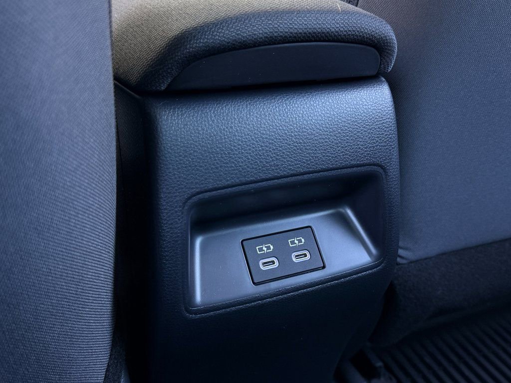 Used 2025 Toyota Corolla LE image 18