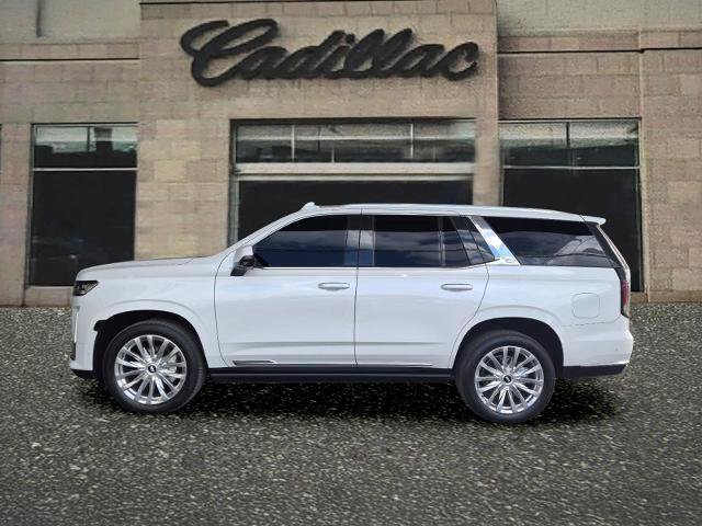 Used 2022 Cadillac Escalade Premium Luxury w/ Performance Package AWD/4WD image 2