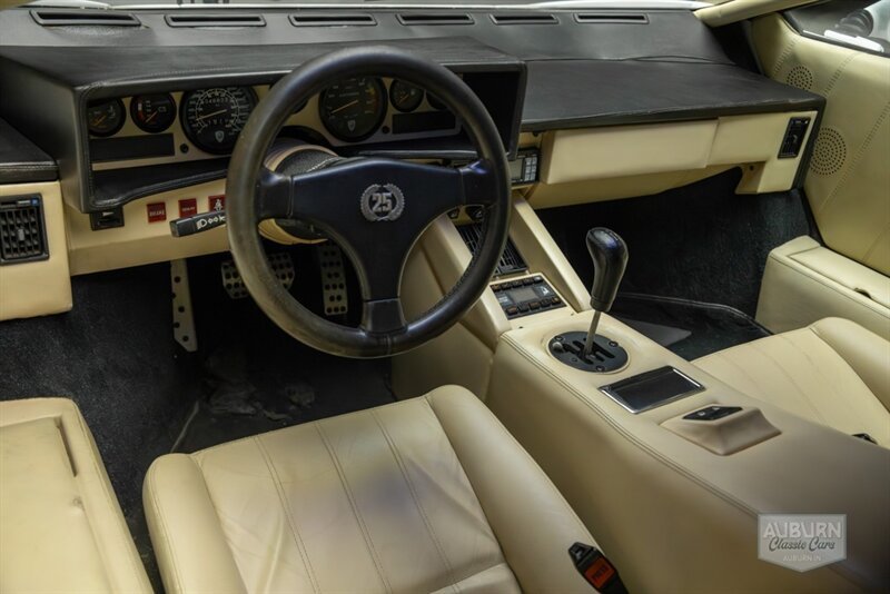 Used 1989 Lamborghini Countach Coupe RWD image 13