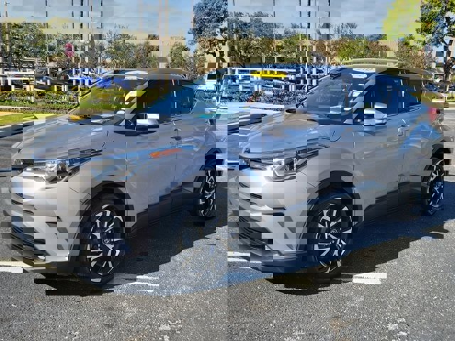 Used 2019 Toyota C-HR Limited image 2