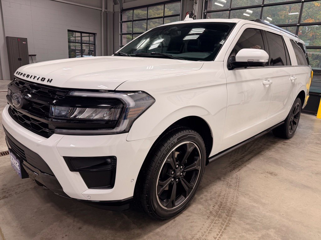 Used 2022 Ford Expedition Max Limited AWD/4WD image 4
