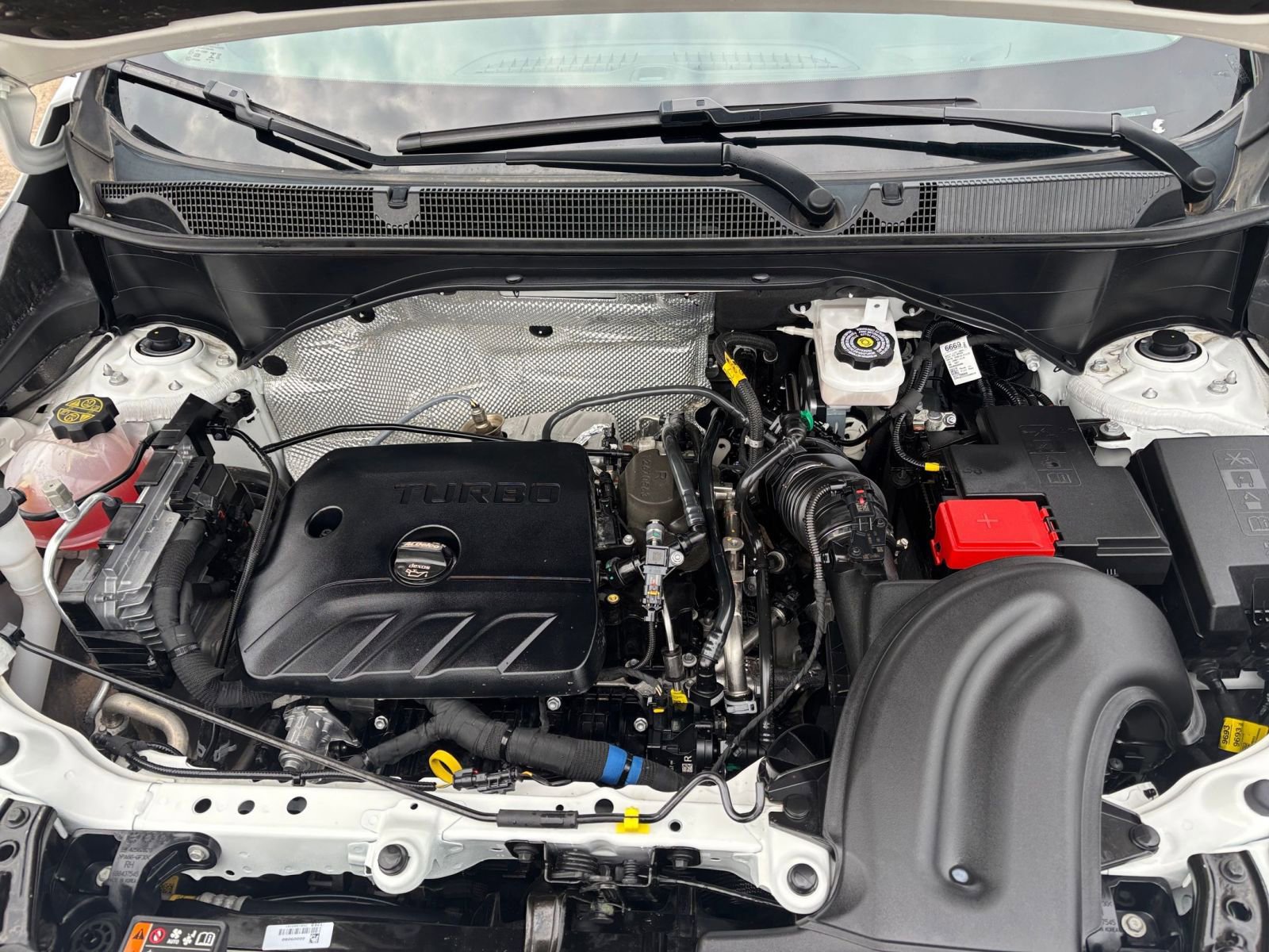 Used 2025 Buick Encore GX Preferred FWD image 31