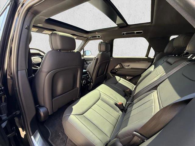Used 2024 Land Rover Range Rover Sport Dynamic SE image 12