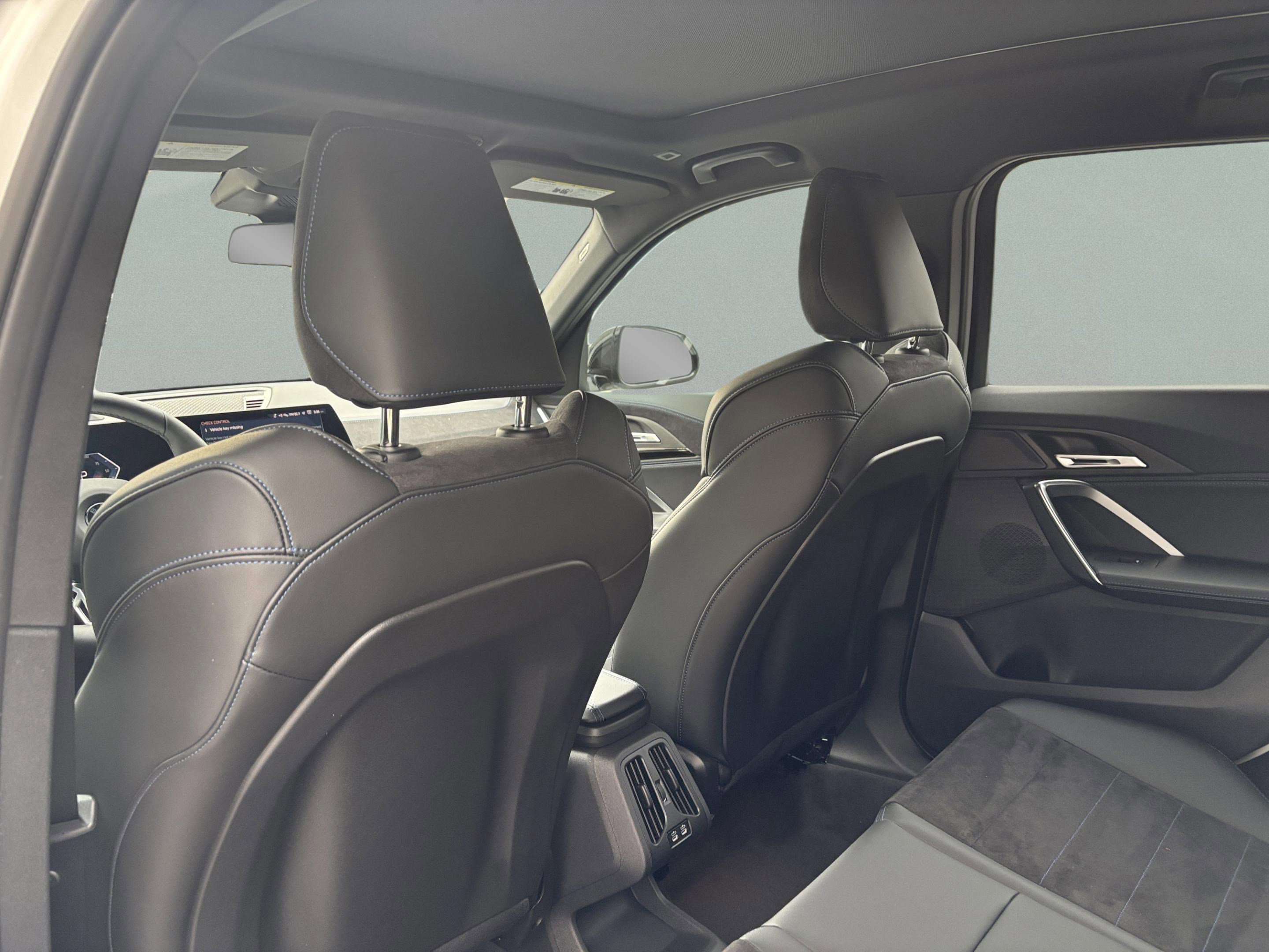 Used 2026 BMW X1 xDrive28i w/ Technology Package image 29