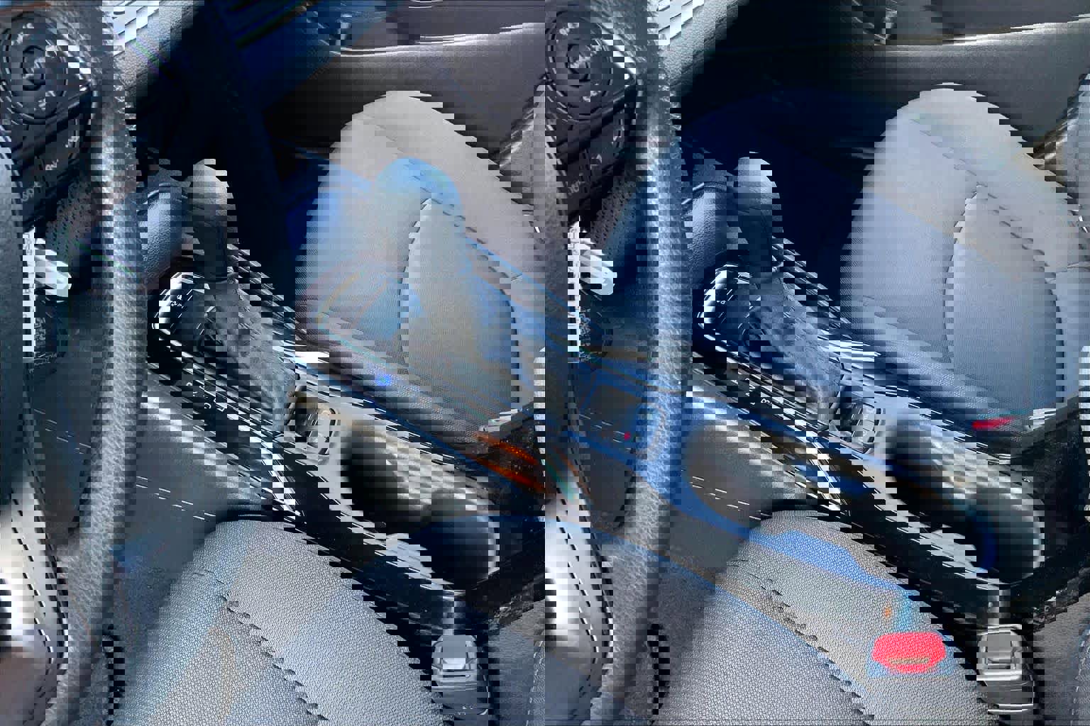 Used 2022 Toyota Corolla LE image 15