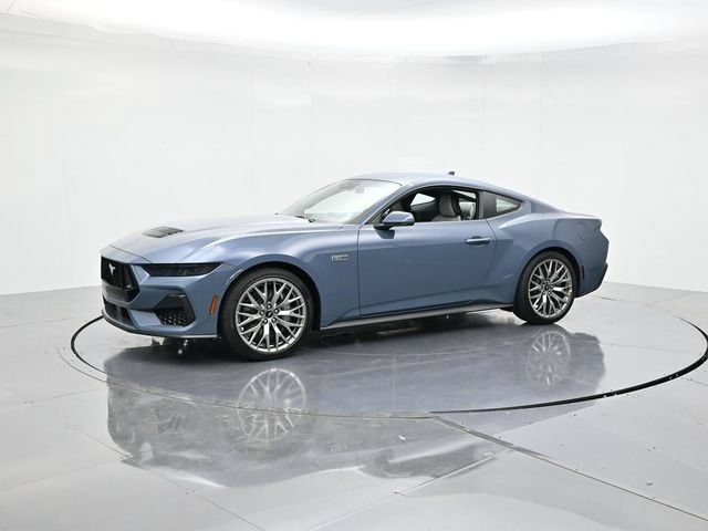 Used 2025 Ford Mustang GT Premium RWD image 5