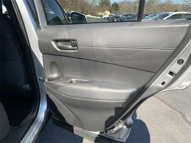 Used 2024 Toyota Corolla Cross LE image 11