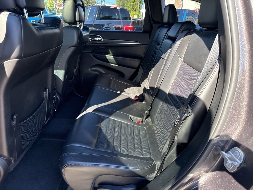 Used 2018 Jeep Grand Cherokee Limited image 12