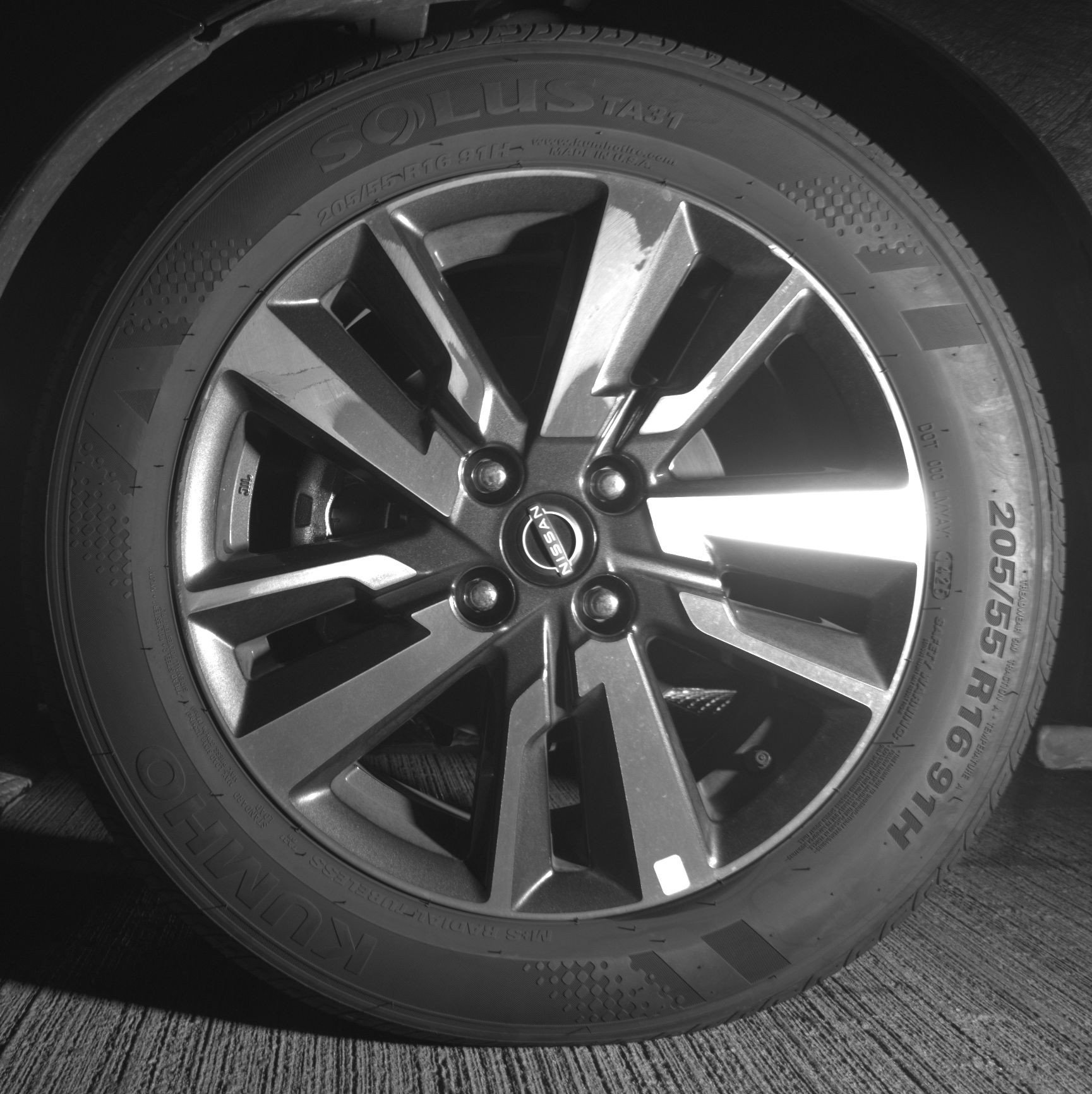 Used 2025 Nissan Versa SV image 12