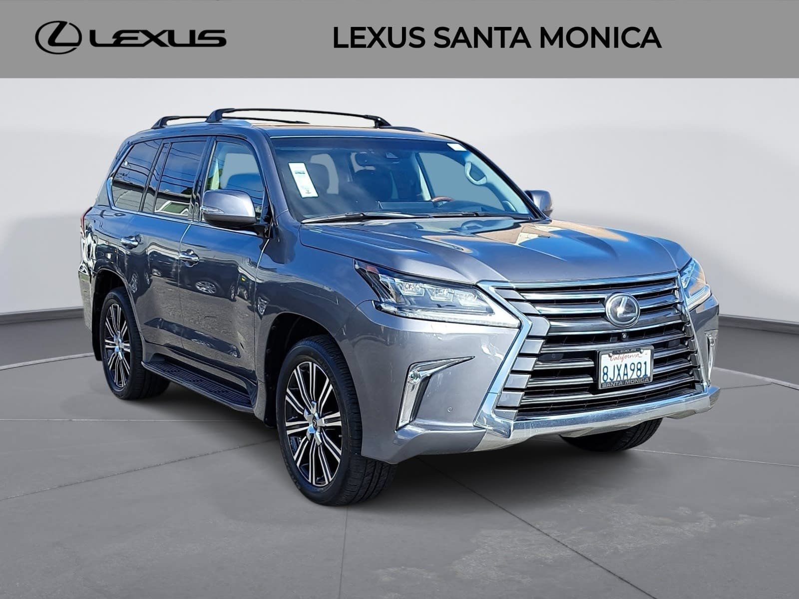 Used 2019 Lexus LX 570 4WD w/ Luxury Package image 3
