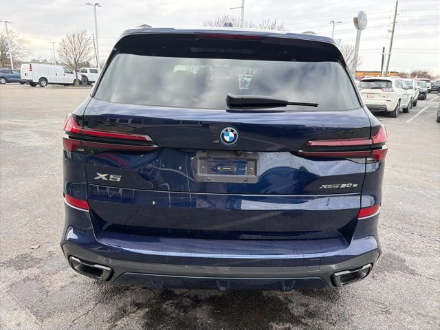 Used 2026 BMW X5 xDrive50e w/ Executive Package image 8