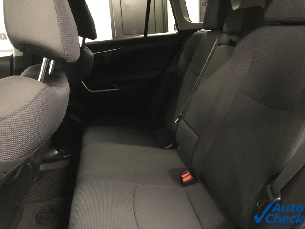 Used 2022 Toyota RAV4 LE AWD/4WD image 30