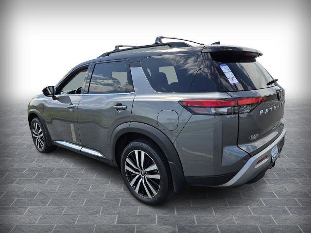 Certified 2025 Nissan Pathfinder Platinum w/ Cargo Package AWD/4WD image 4