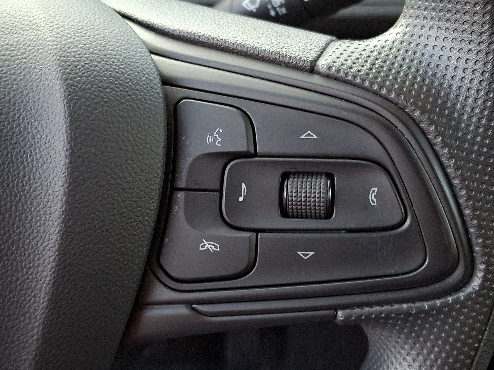Certified 2024 Buick Envista Preferred FWD image 23