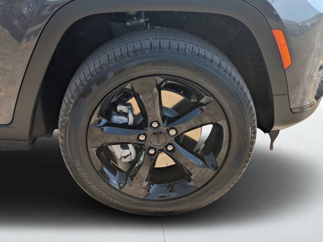 New 2025 Jeep Grand Cherokee L Limited image 9