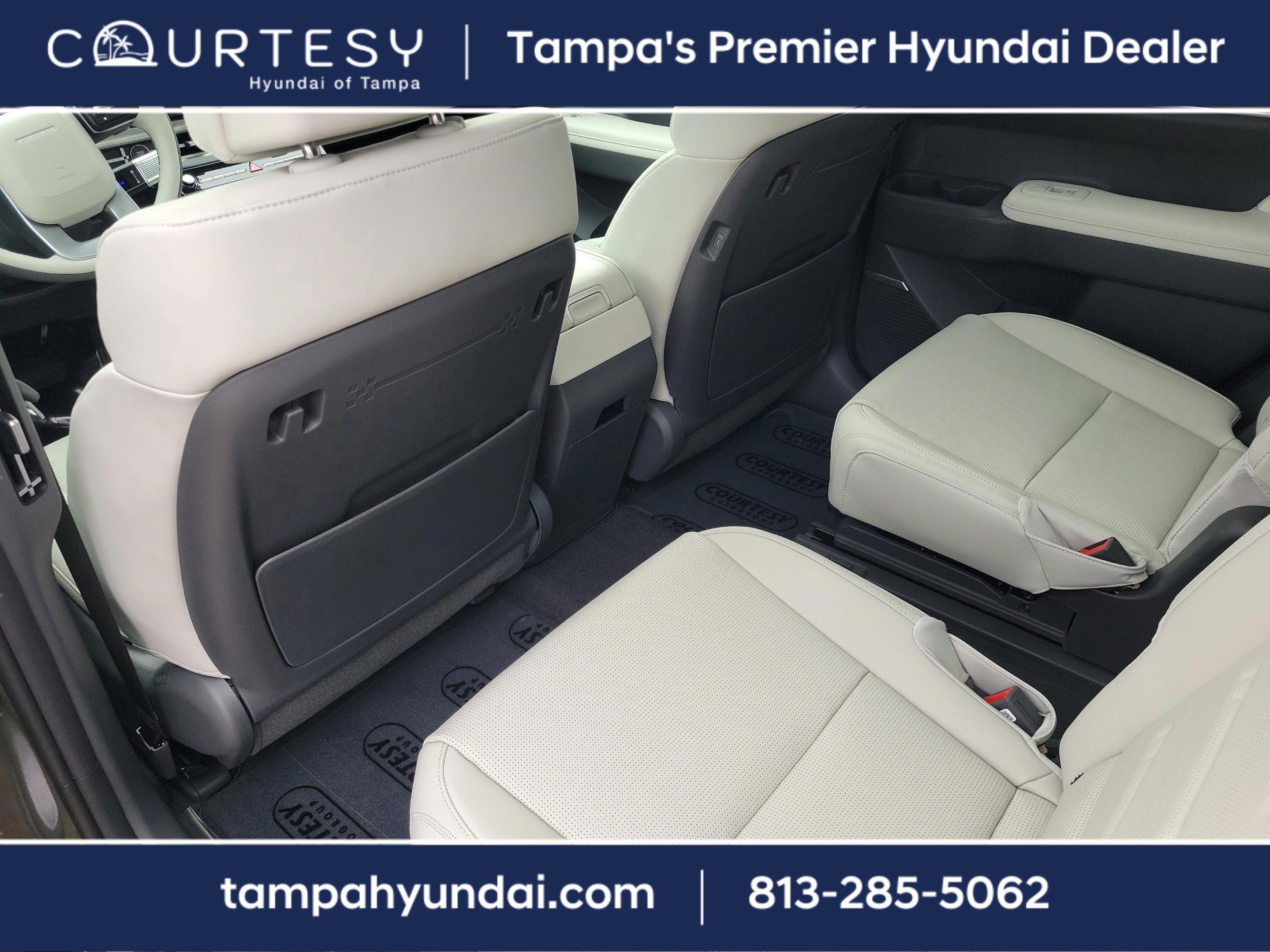 New 2026 Hyundai Santa Fe Calligraphy image 13