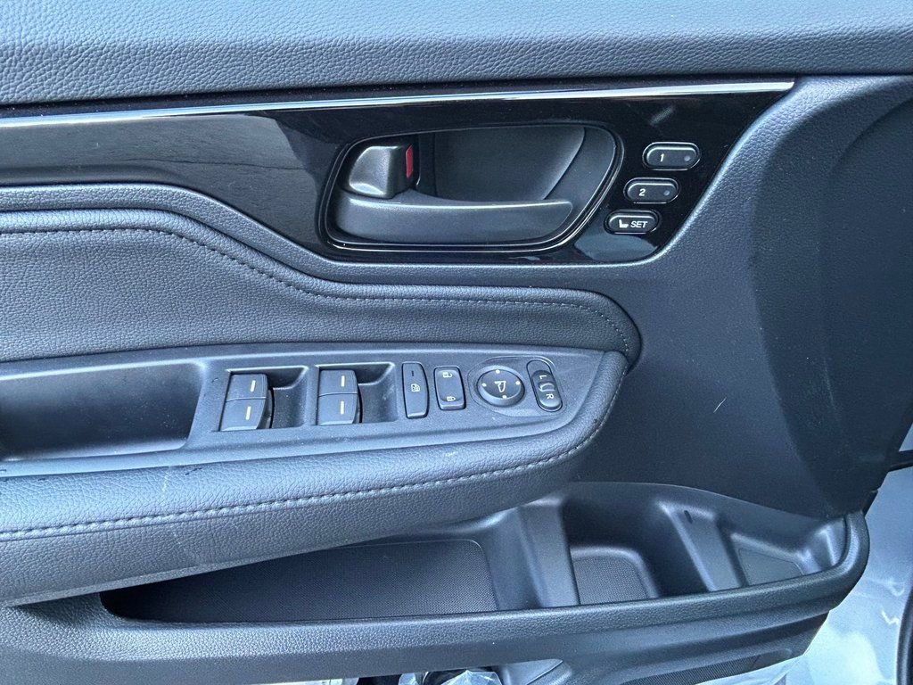 New 2026 Honda Odyssey Touring image 17