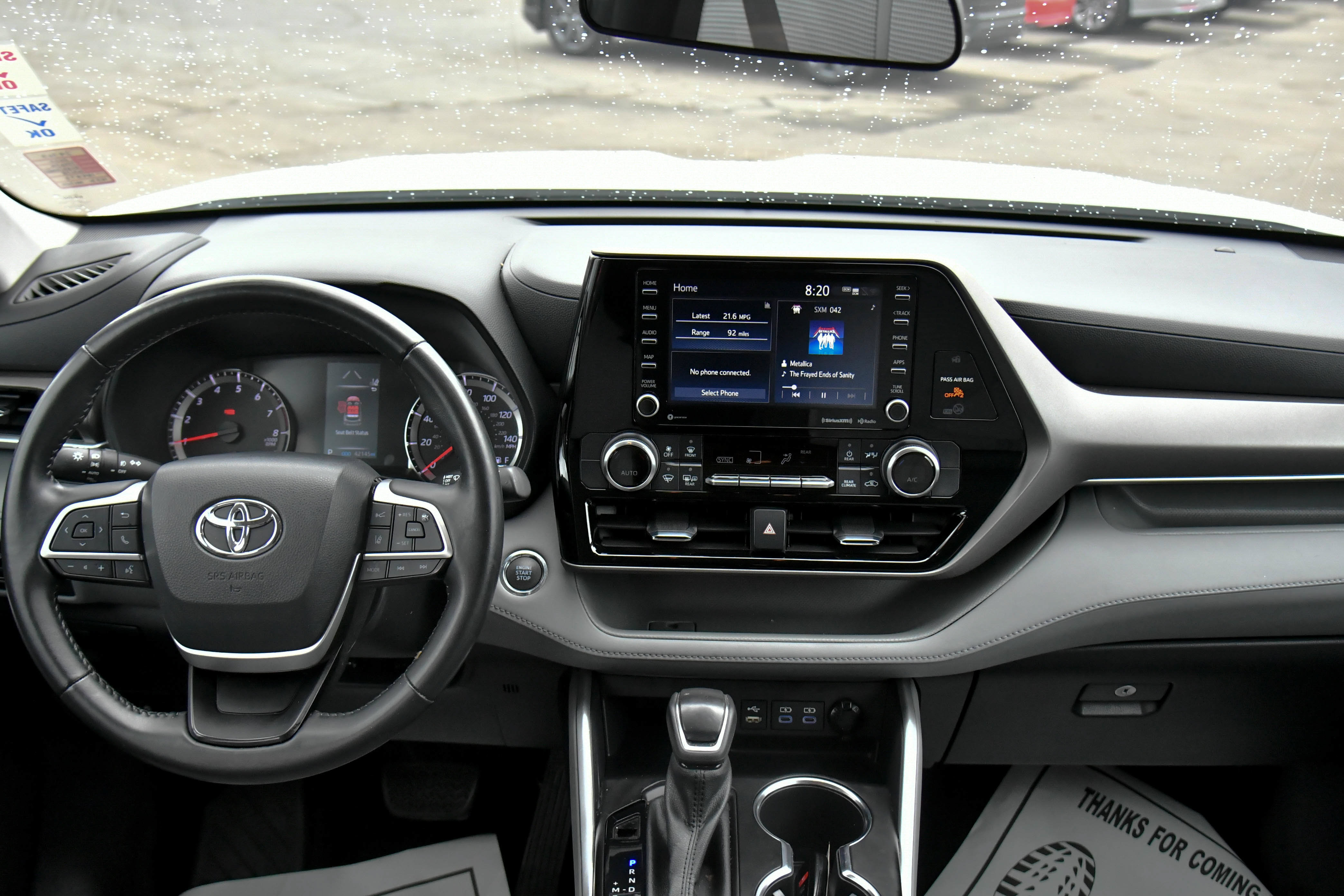 Used 2022 Toyota Highlander LE AWD/4WD image 35