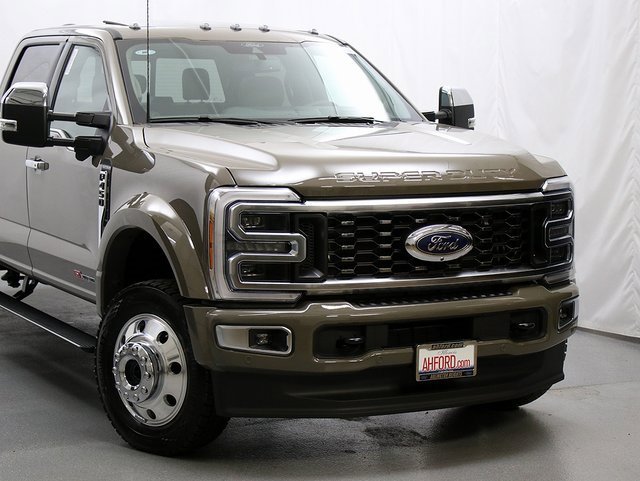 New 2026 Ford F450 Platinum w/ Platinum Plus Package image 2