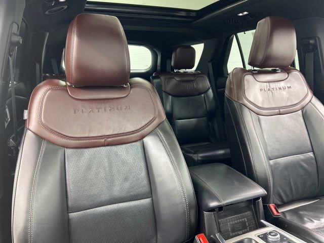Used 2023 Ford Explorer Platinum w/ Technology Package AWD/4WD image 29