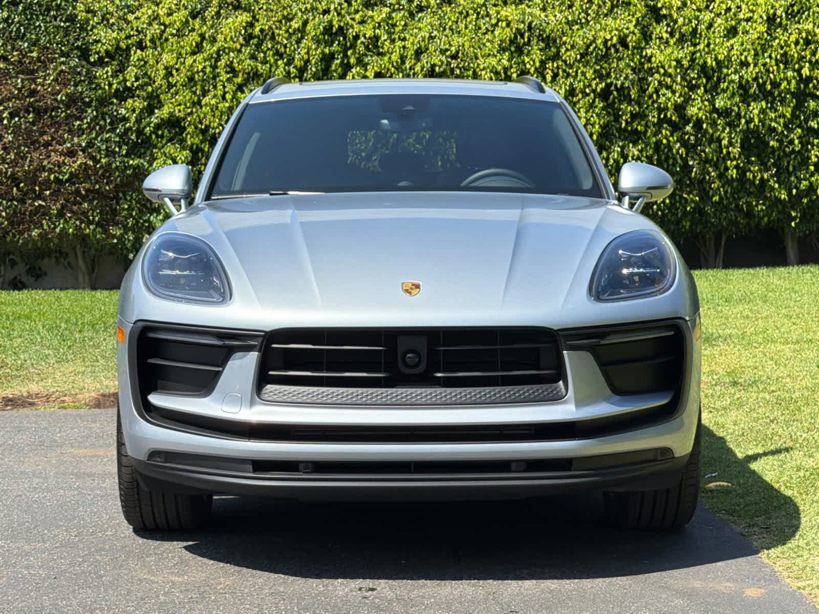 New 2026 Porsche Macan AWD/4WD image 11