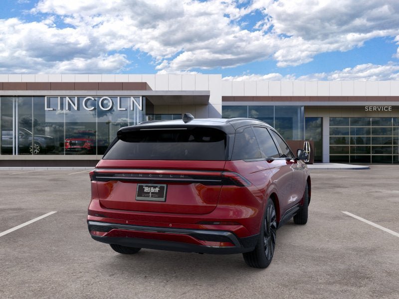 New 2026 Lincoln Nautilus Reserve w/ Jet Appearance Package AWD/4WD image 8