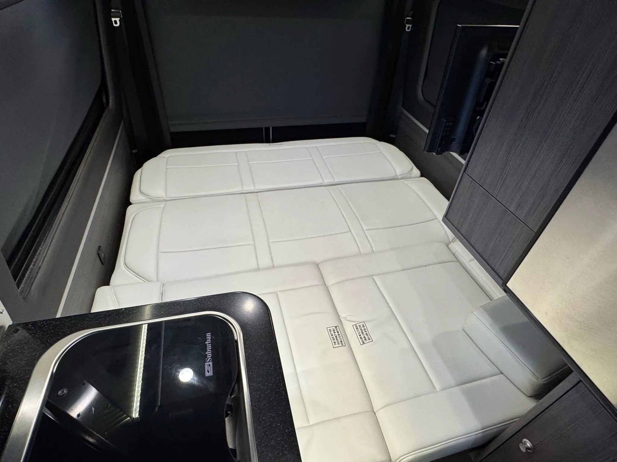 Used 2021 Mercedes-Benz Sprinter 2500 w/ Windows All Around Package image 37