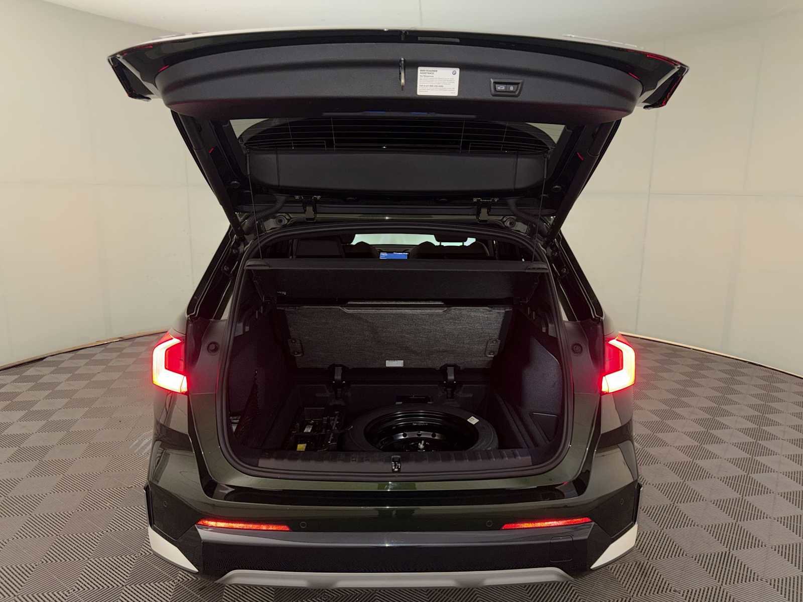 Certified 2024 BMW X1 xDrive28i w/ Premium Package image 23