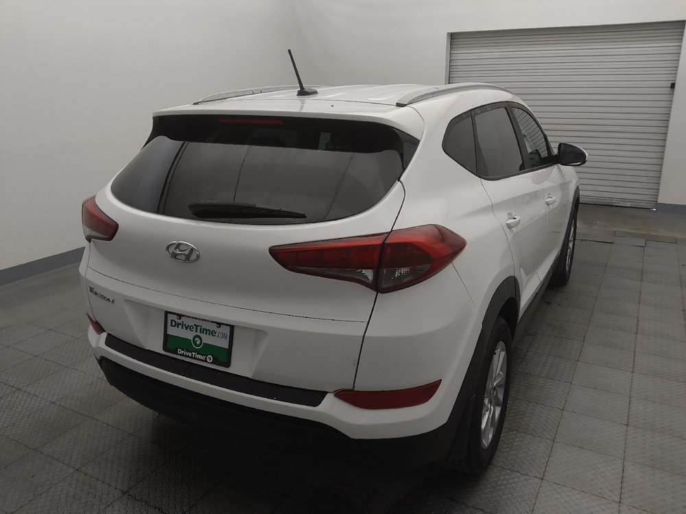 Used 2016 Hyundai Tucson SE w/ Option Group 02 FWD image 7