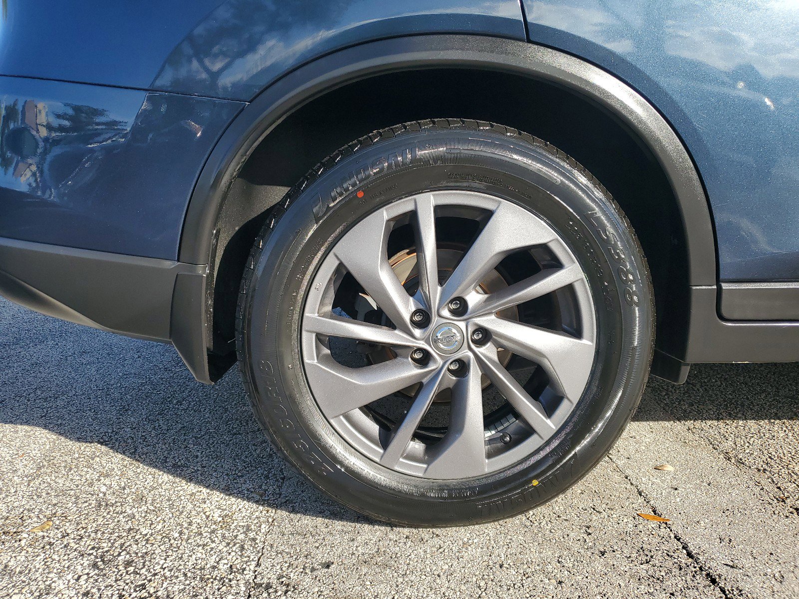 Used 2016 Nissan Rogue SL w/ SL Premium Package image 26