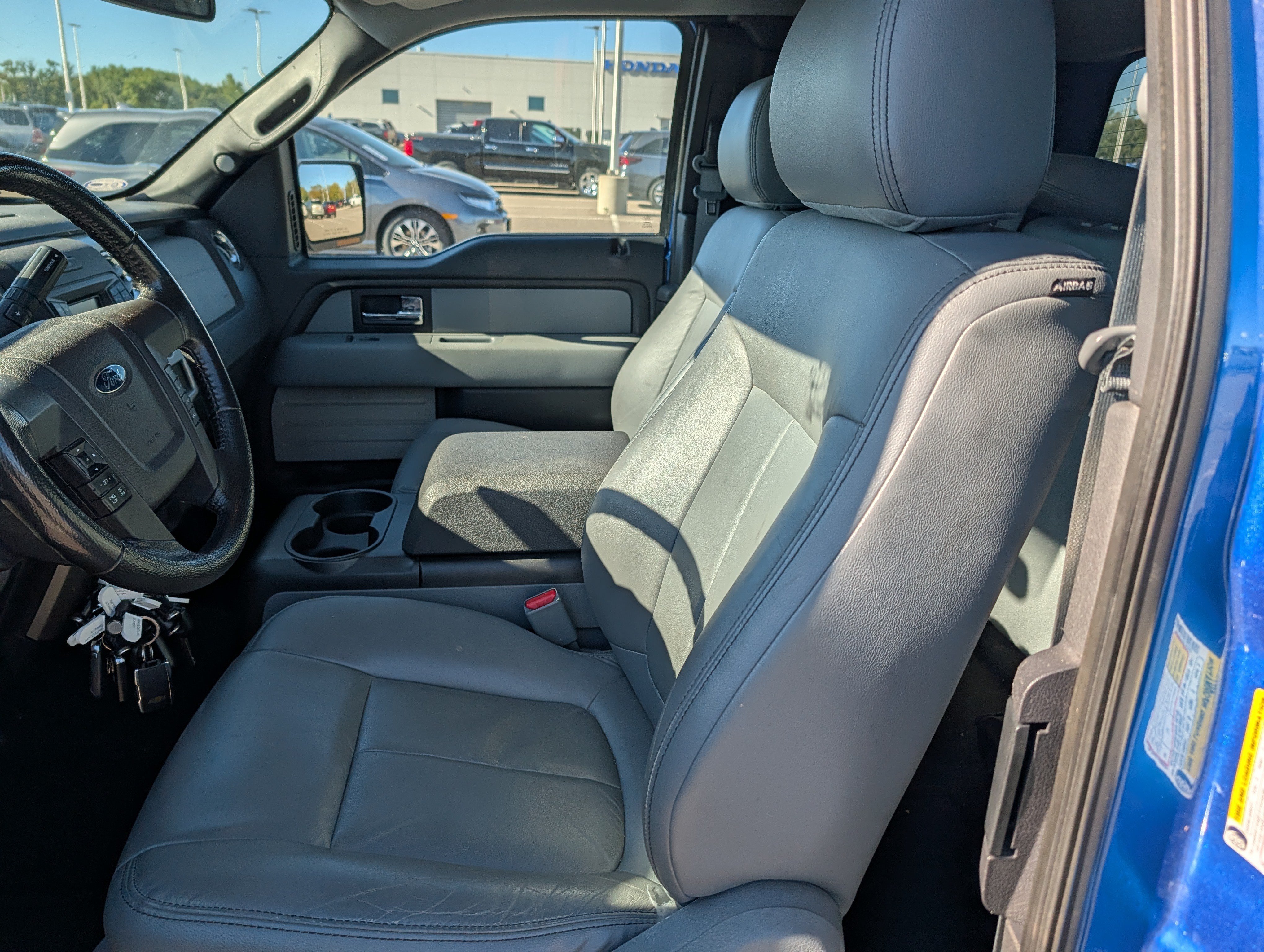 Used 2014 Ford F150 XLT w/ Equipment Group 302A Luxury AWD/4WD image 8