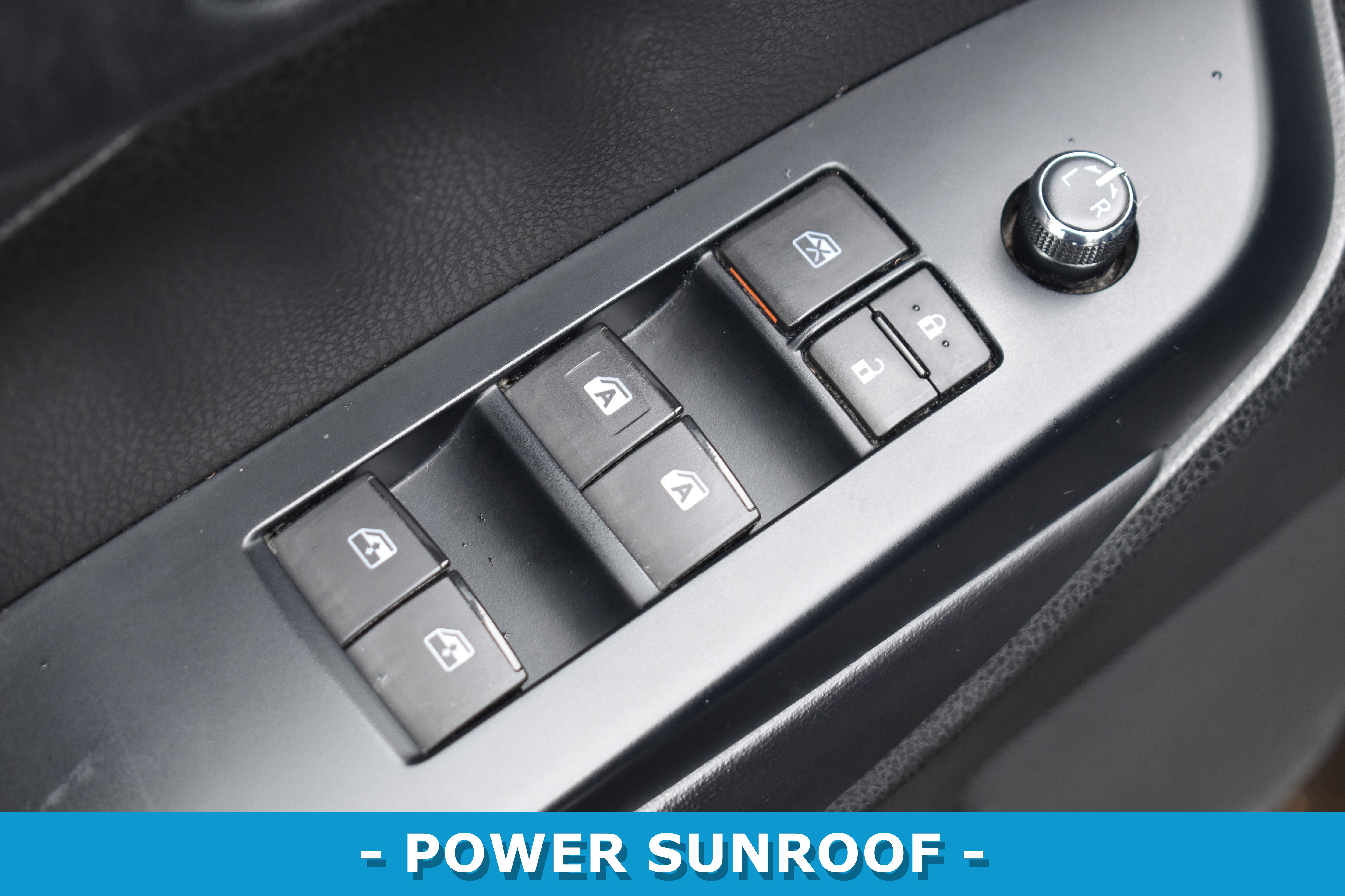 Used 2017 Toyota Highlander SE image 7