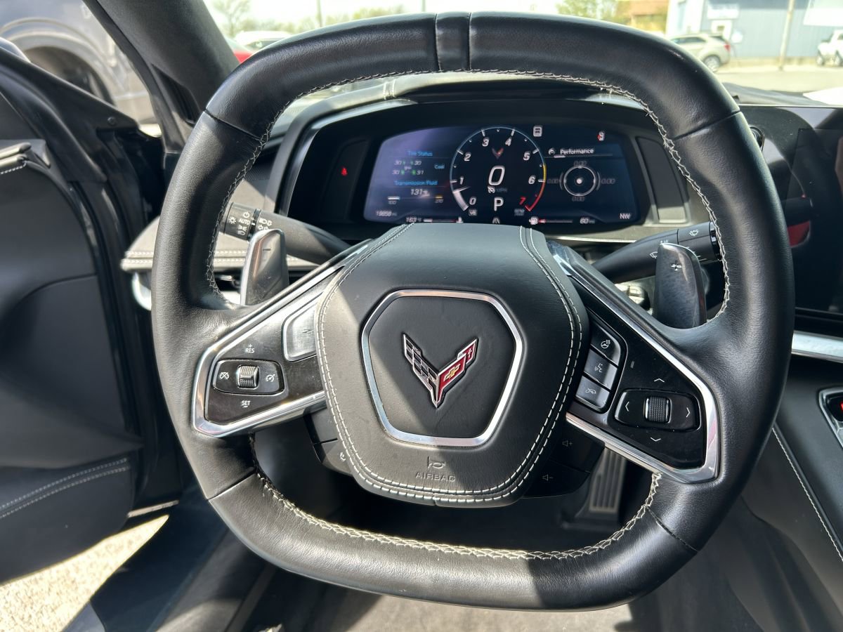 Used 2021 Chevrolet Corvette Stingray Premium Conv w/ Z51 Performance Package image 7
