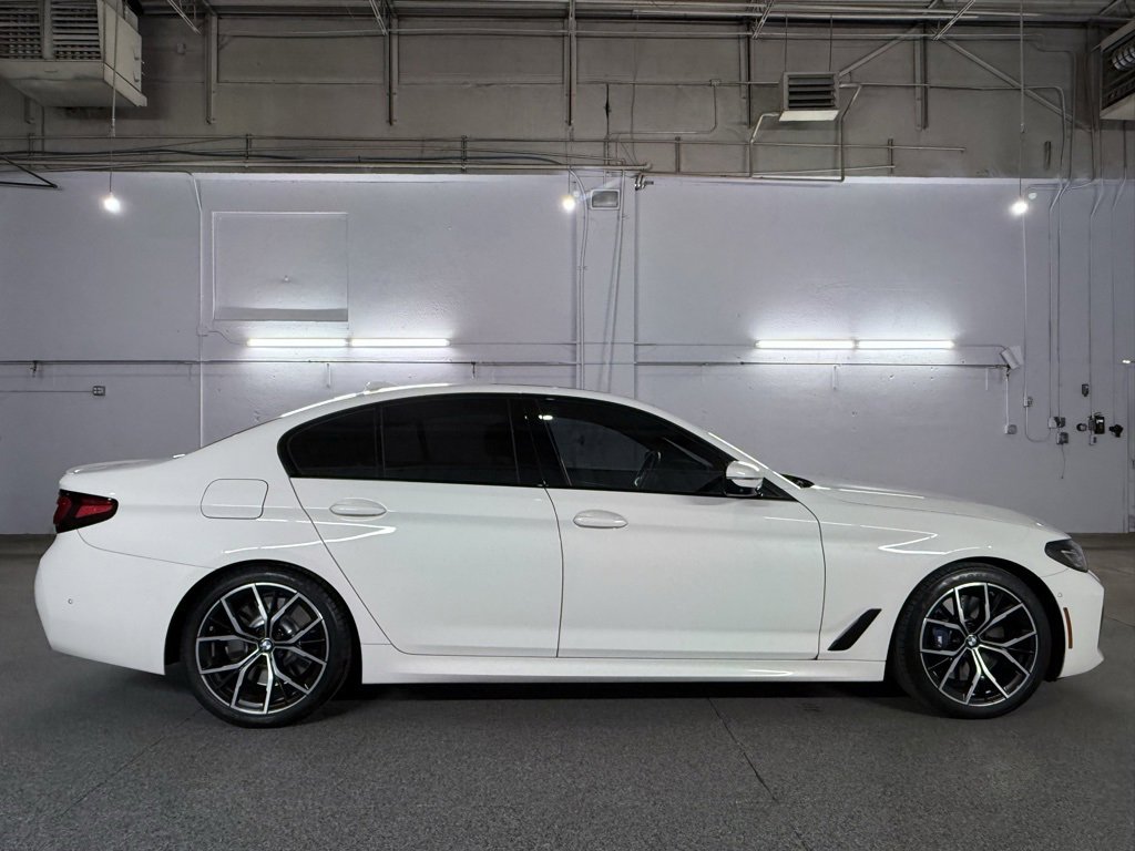 Used 2021 BMW M550i xDrive w/ Premium Package image 7