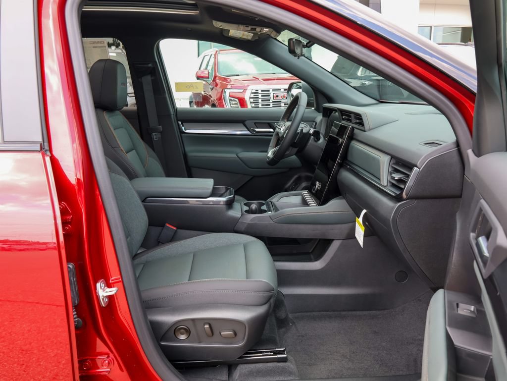 New 2027 GMC Terrain AT4 w/ Convenience Package III AWD/4WD image 34