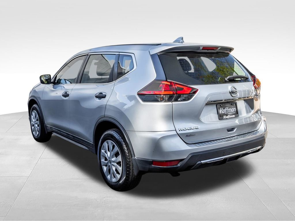 Used 2017 Nissan Rogue S AWD/4WD image 10