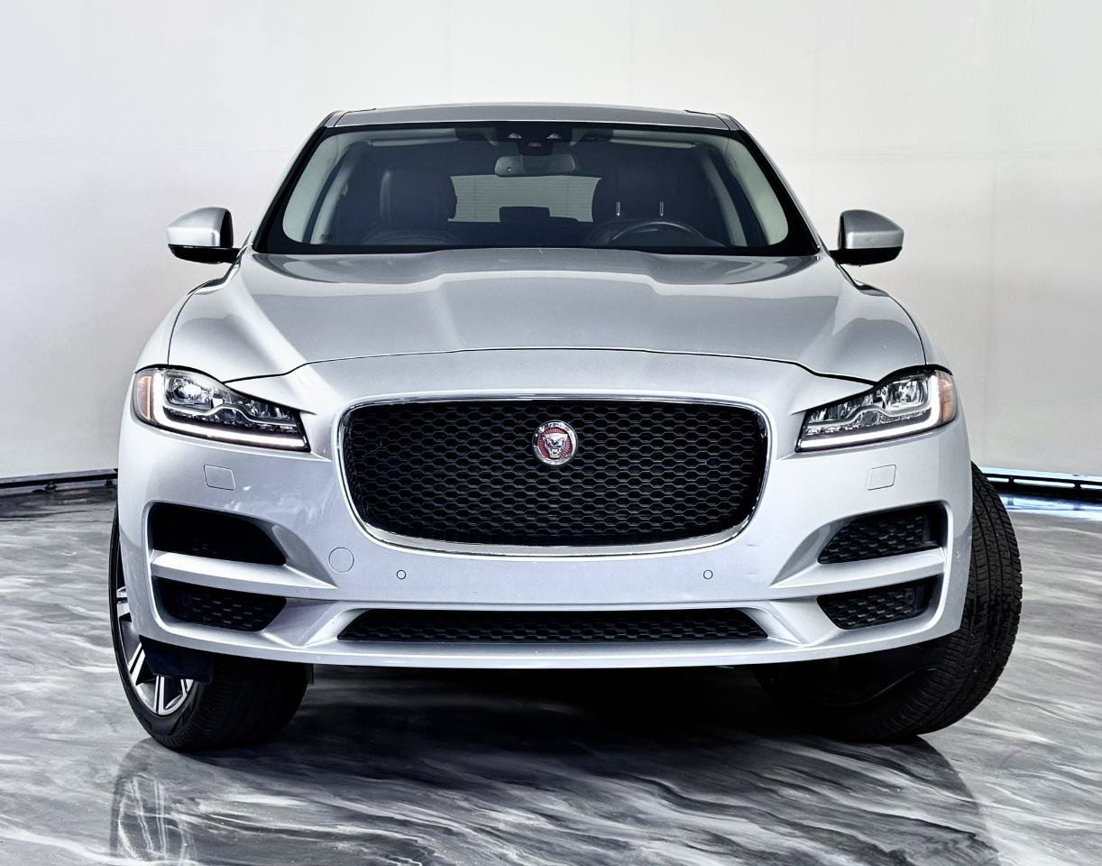 Used 2017 Jaguar F-PACE Prestige AWD/4WD image 7