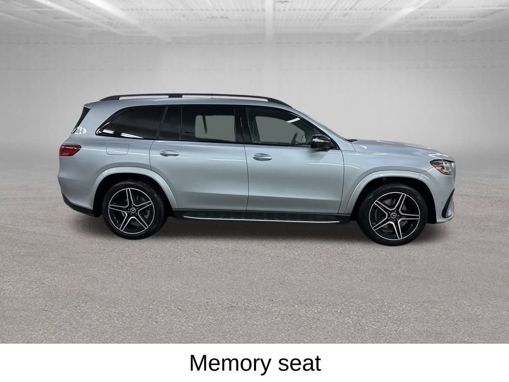 Used 2025 Mercedes-Benz GLS 450 4MATIC image 13