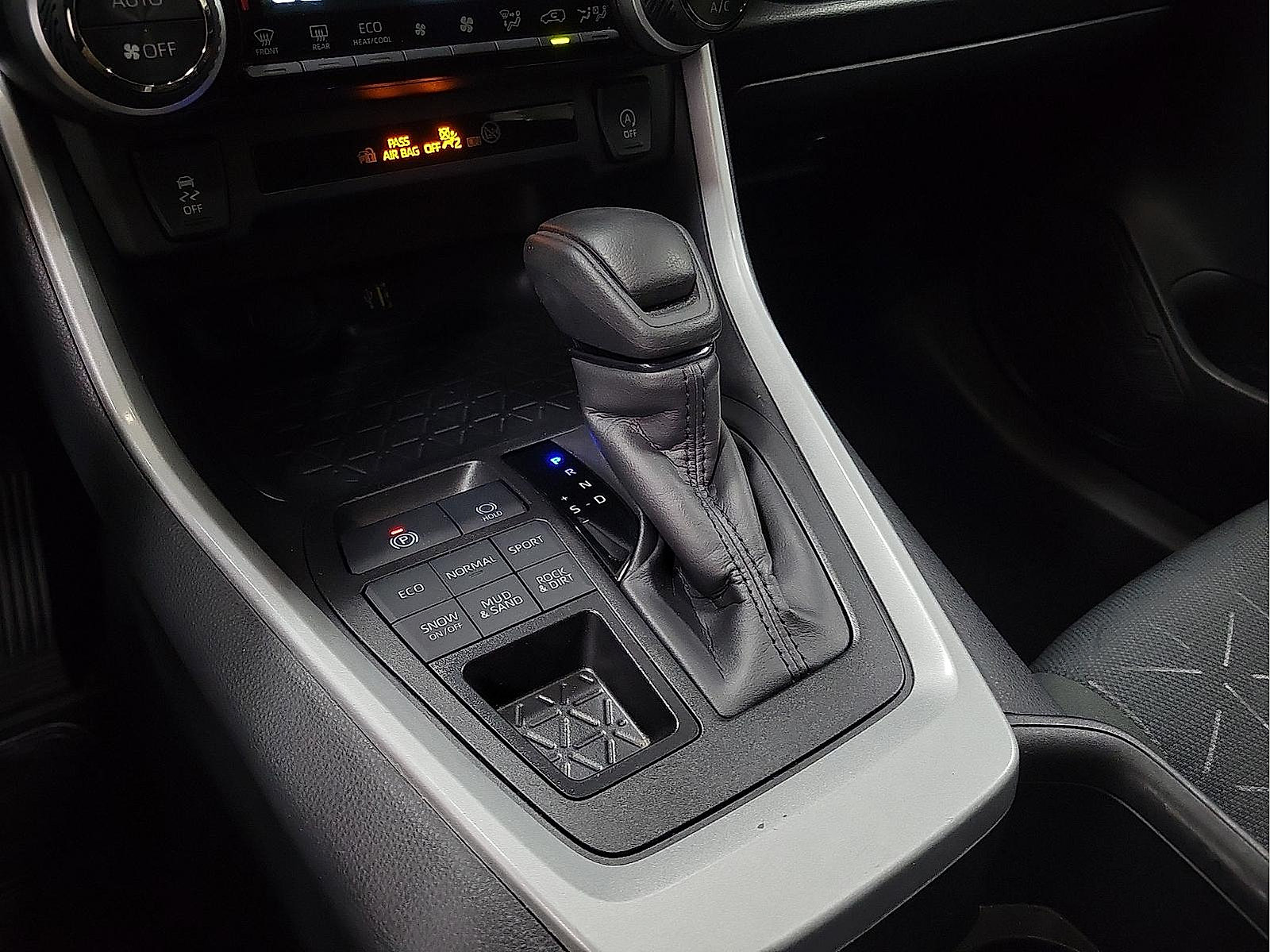 Certified 2025 Toyota RAV4 XLE AWD/4WD image 19